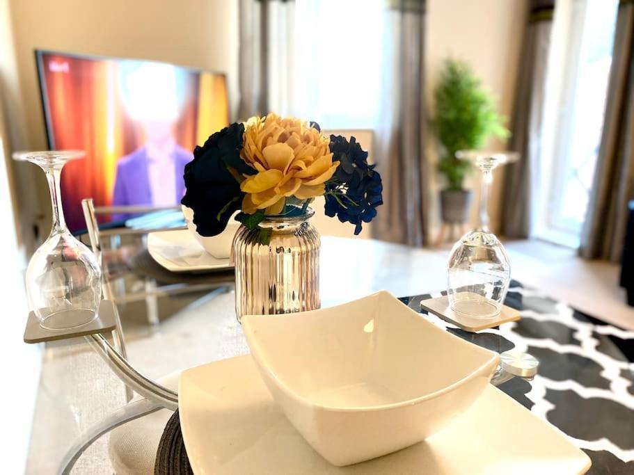 Amazing 2-Bed City Centre Apt With Parking Coventry Extérieur photo