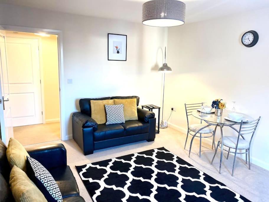 Amazing 2-Bed City Centre Apt With Parking Coventry Extérieur photo